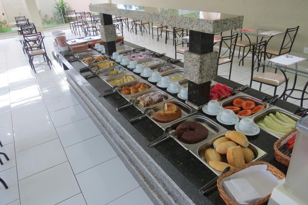 Hotel Green Village Jardinópolis Buitenkant foto