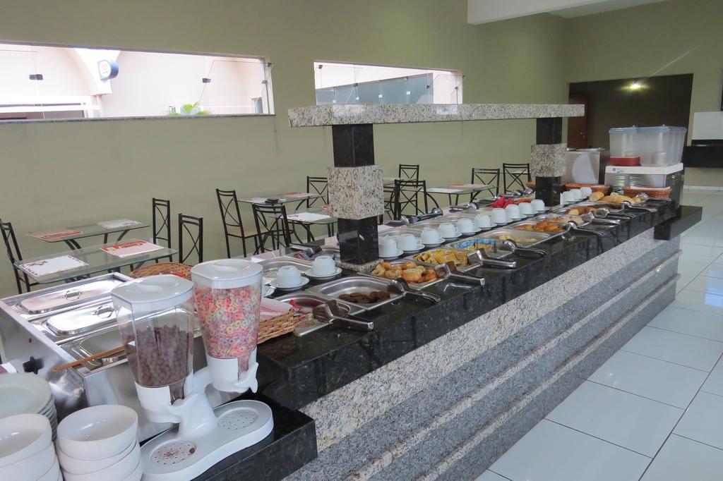 Hotel Green Village Jardinópolis Buitenkant foto