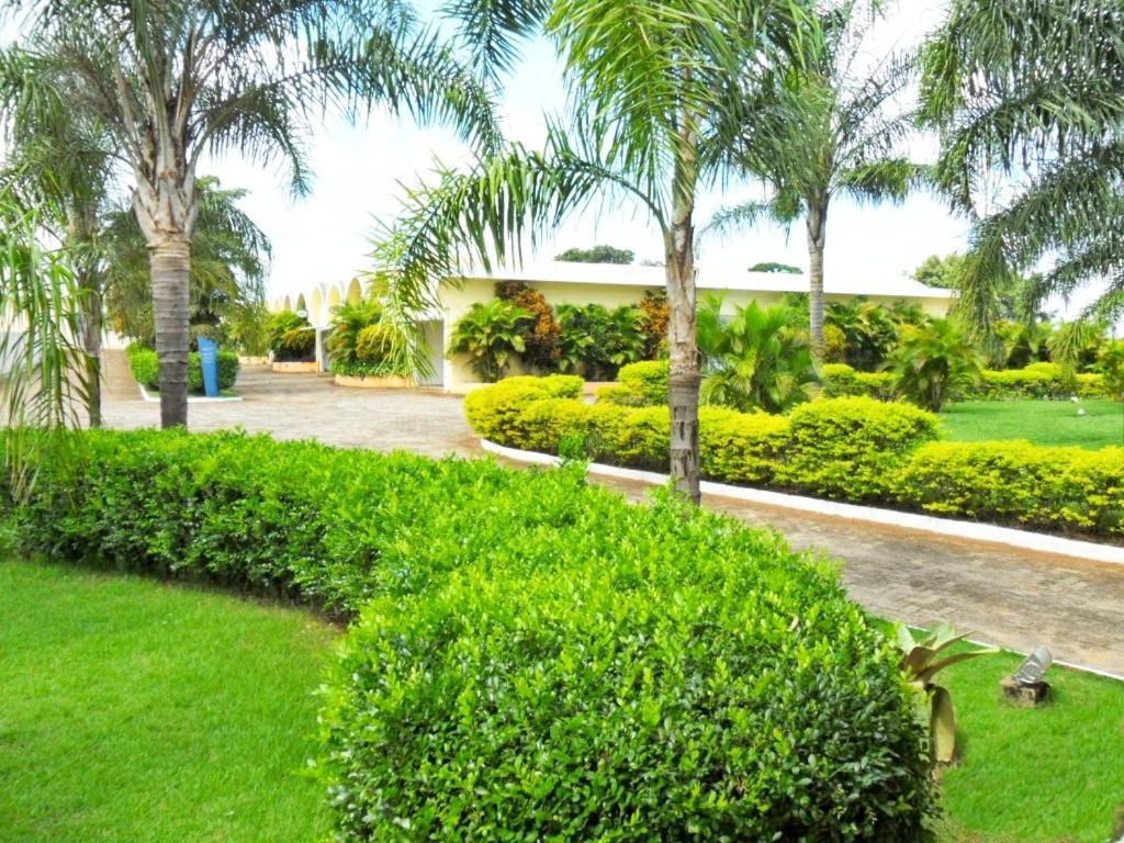 Hotel Green Village Jardinópolis Buitenkant foto