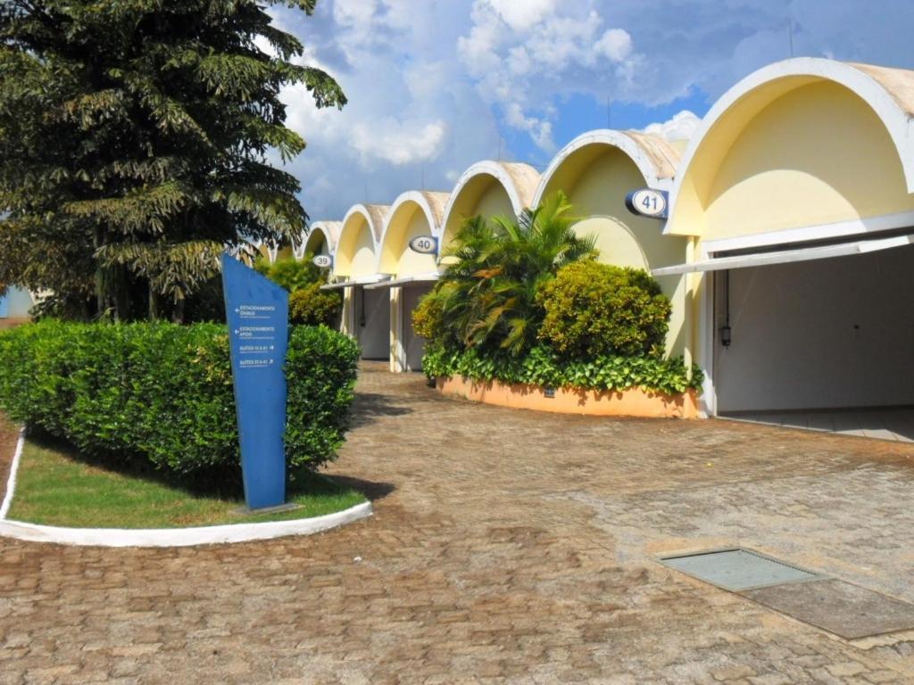 Hotel Green Village Jardinópolis Buitenkant foto